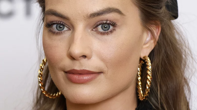 There May Be Hope For Margot Robbie S Pirates Of The Caribbean Movie