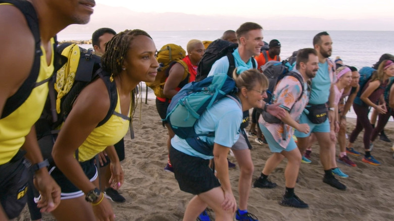 Players at the starting line in The Amazing Race (2001)