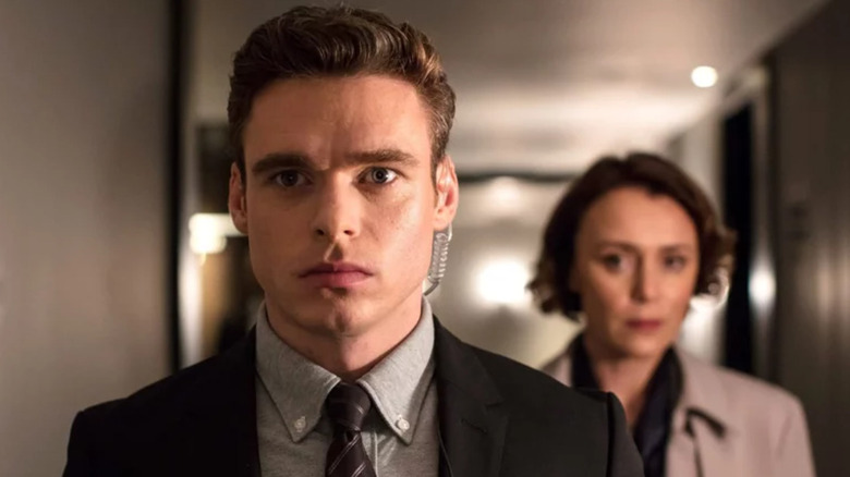 David Budd protects Julia Montague in "Bodyguard" (2018)