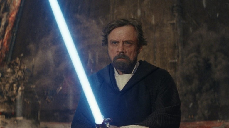 Jedi Master Luke Skywalker wielding his lightsaber