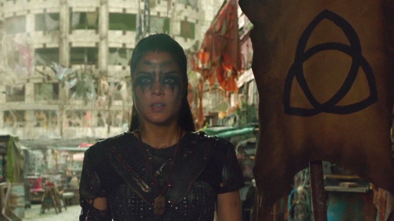 Octavia wearing black warrior makeup in "The 100" (2014)