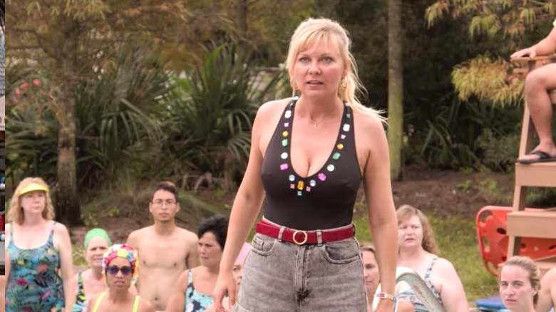 Kirsten Dunst dancing at the pool