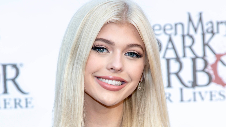 Loren Gray smiling