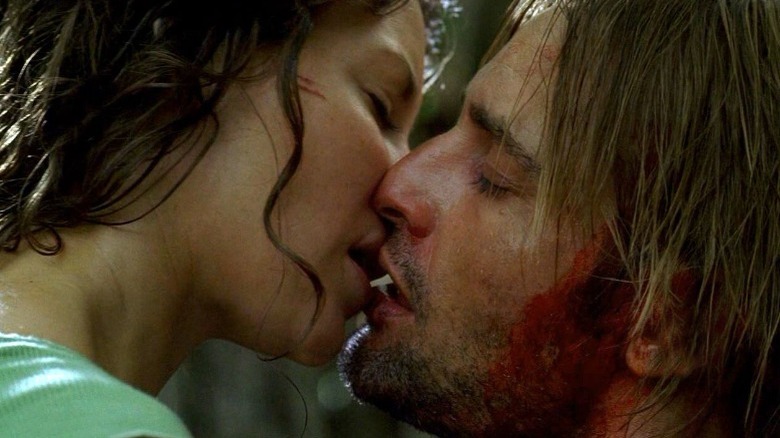 Kate and Sawyer kiss