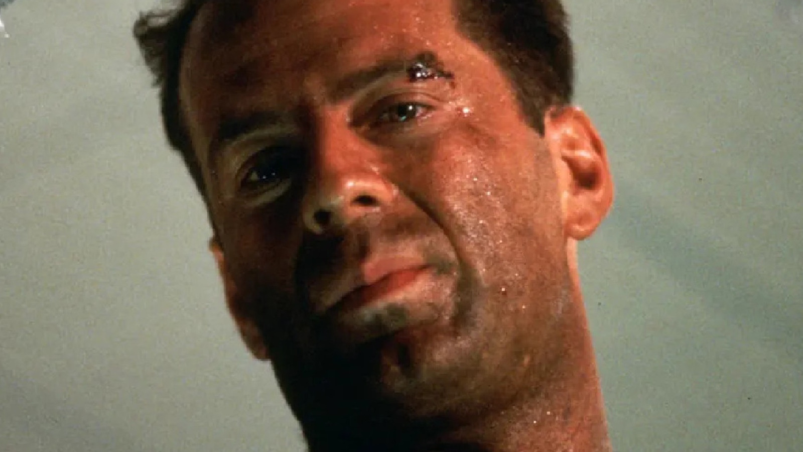 12 Details That Make Die Hard A Christmas Movie