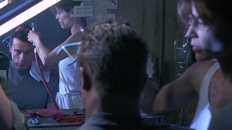 Sarah Connor operating on T-800