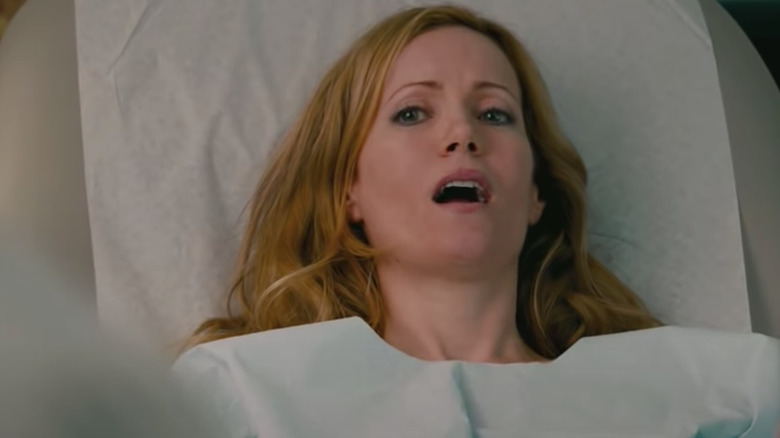 Leslie Mann in hospital bed