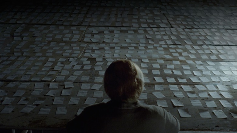 Caden Cotard faces hundreds of post-it notes in "Synecdoche, New York" (2008)