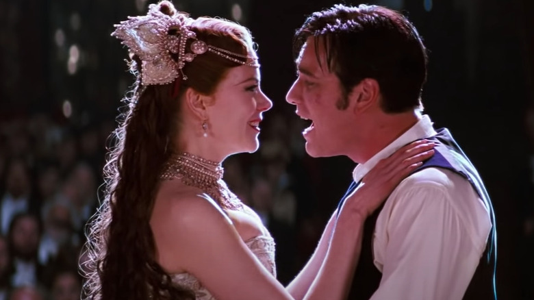 Satine and Christian singing their love song in Moulin Rouge!