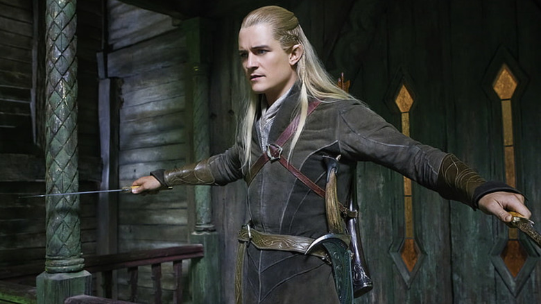 Legolas with two blades