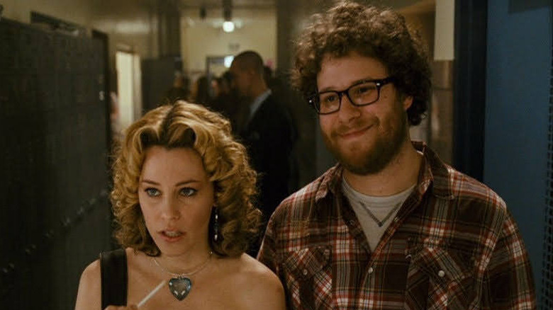 Elizabeth Banks and Seth Rogen as Zack and Miri