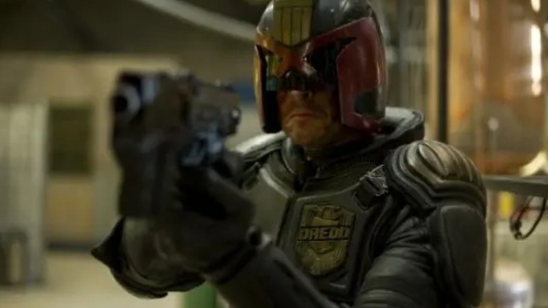 Dredd attacking