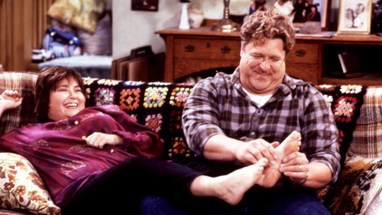 Roseanne gets a foot massage