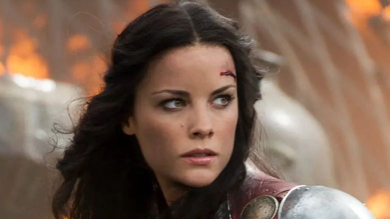 Jaimie Alexander in battle