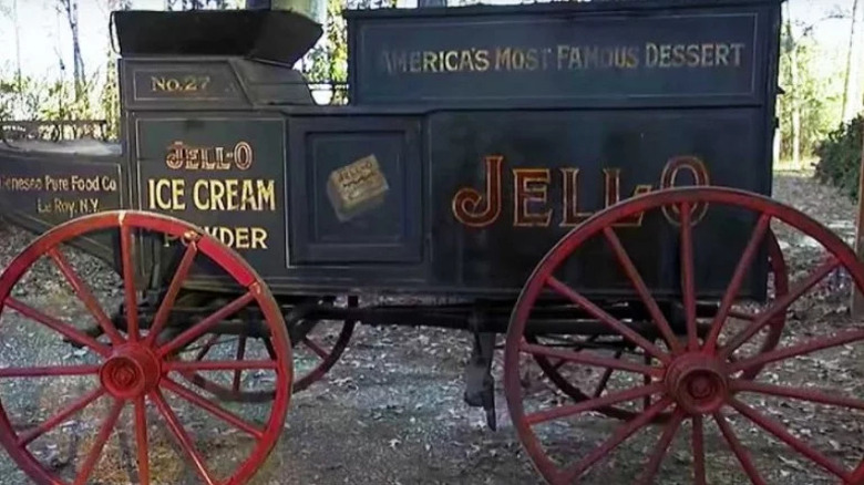 1904 Jell-O ice cream truck