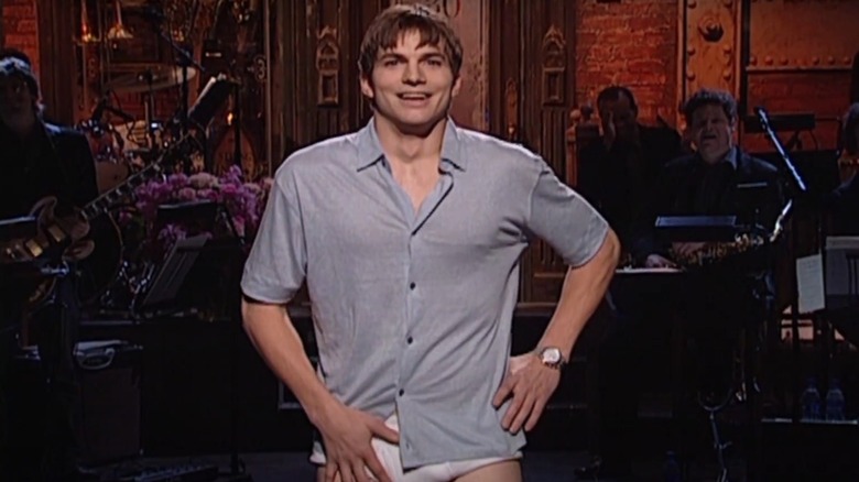 Ashton Kutcher hosting SNL with no pants