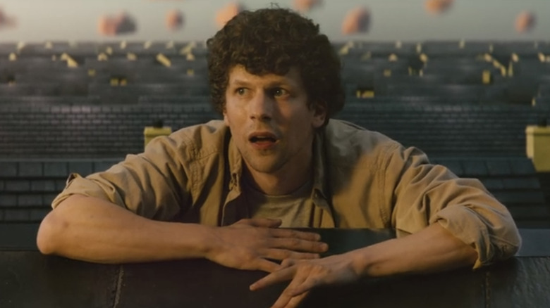 Jesse Eisenberg gaping at identical houses