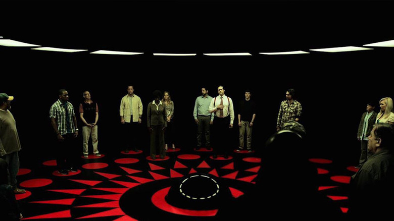 The participants stuck in the circular room