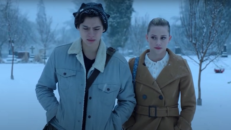 Jughead and Betty walking in snow Riverdale