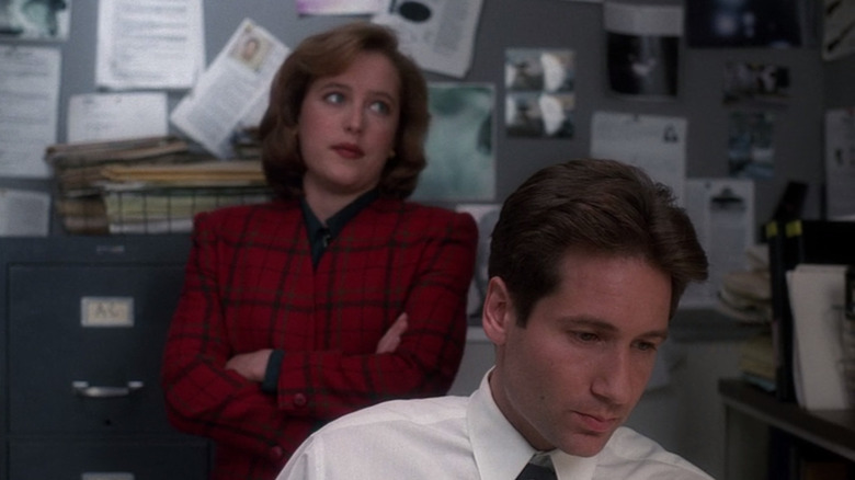 Mulder and Scully in FBI office The X-Files