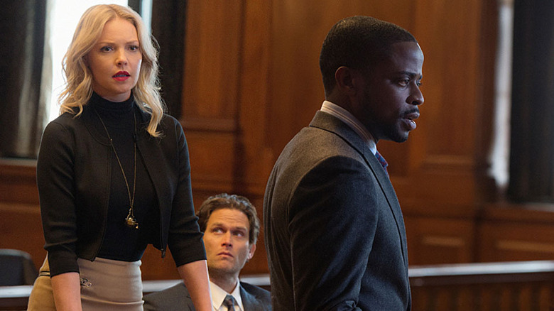 Heigl stands in the courtroom