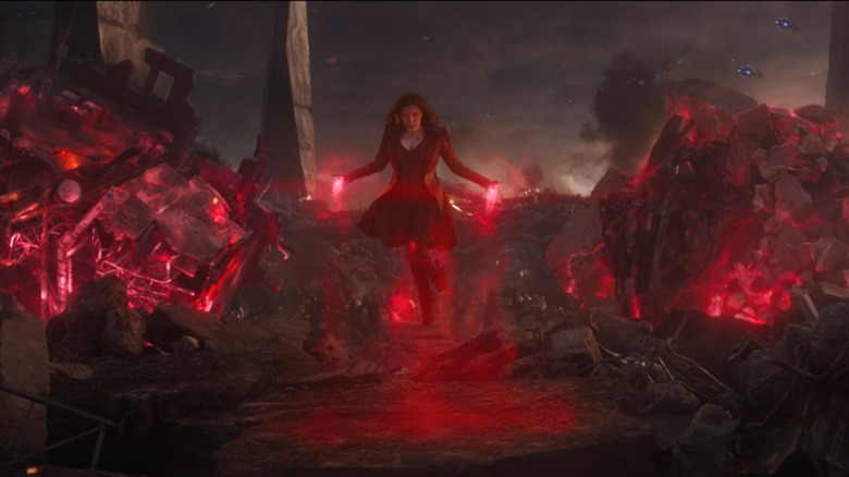 Wanda wielding magic