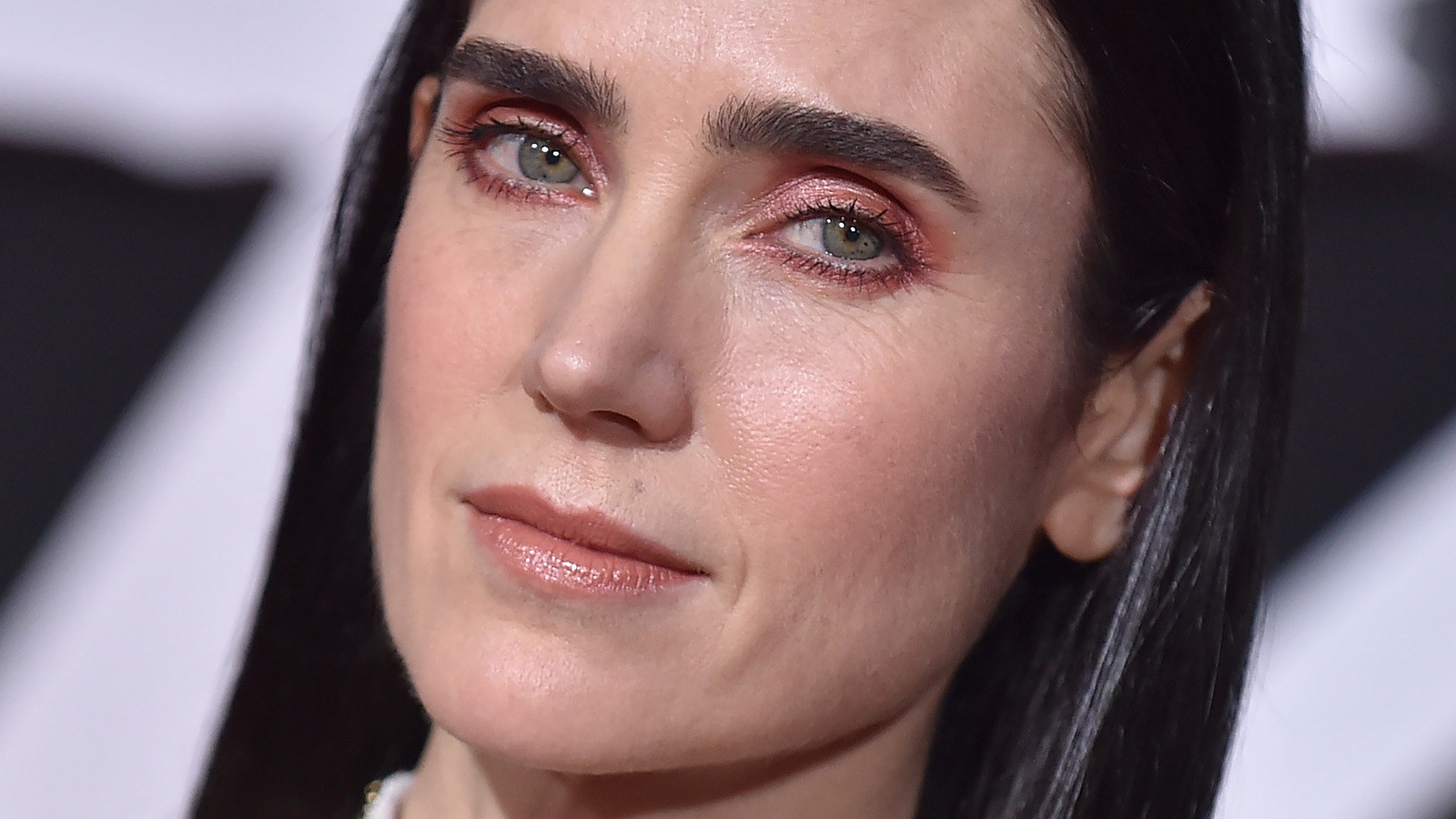 Jennifer Connelly on Taking Husband Paul Bettany to Vote for the First Time  & Building Snow Caves 