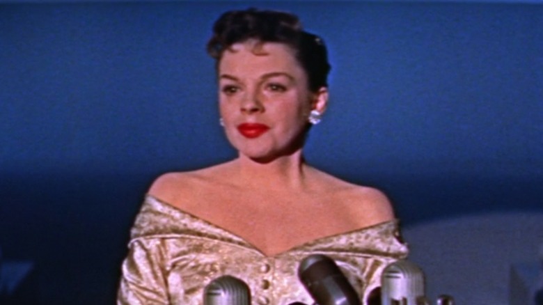 Judy Garland crying at microphones