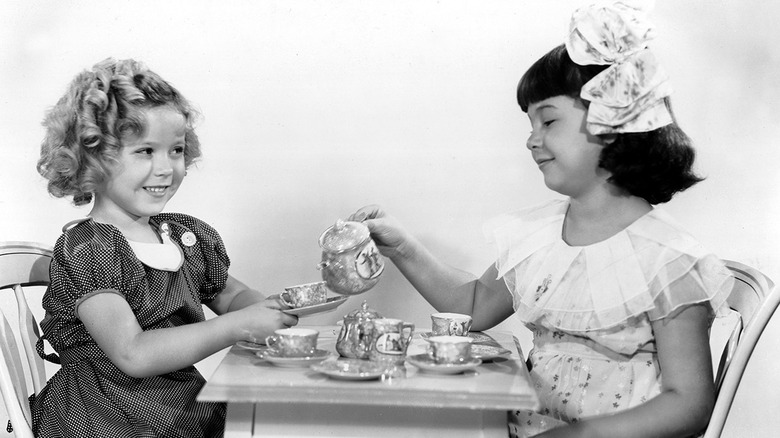 Shirley Temple drinks tea