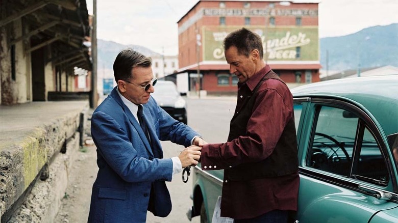 Tim Roth puts cuffs on Sam Shepard