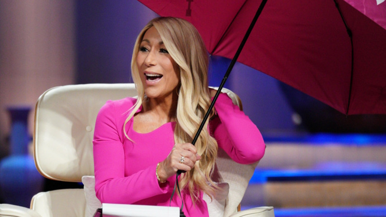 Lori Greiner using the Duo