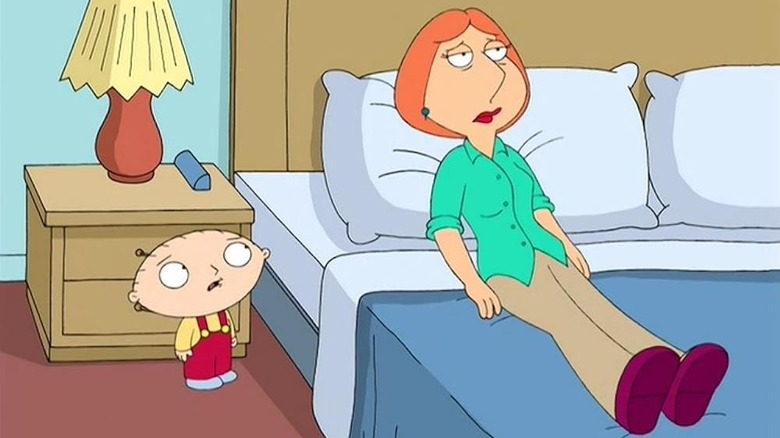 Stewie annoys Lois