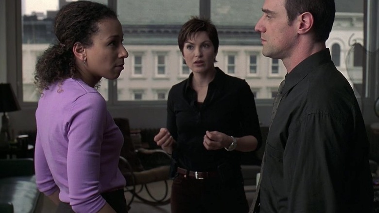 Warner talks to Stabler and Benson