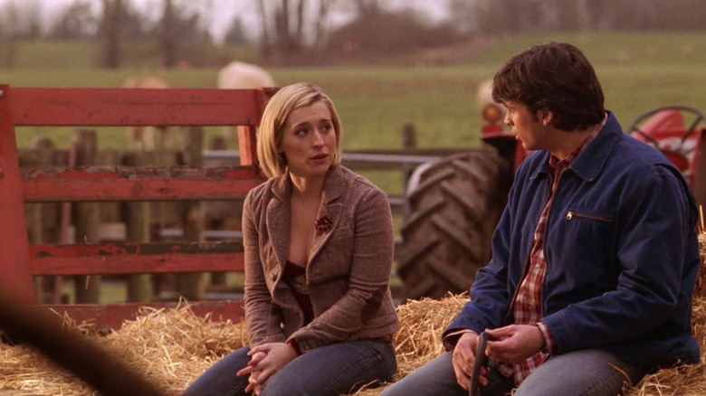 Chloe helps Clark re-learn his abilities Smallville