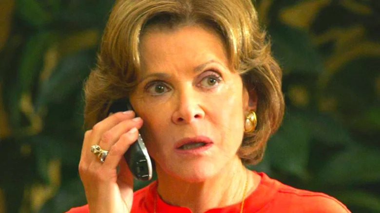 Lucille Bluth speaks on the phone