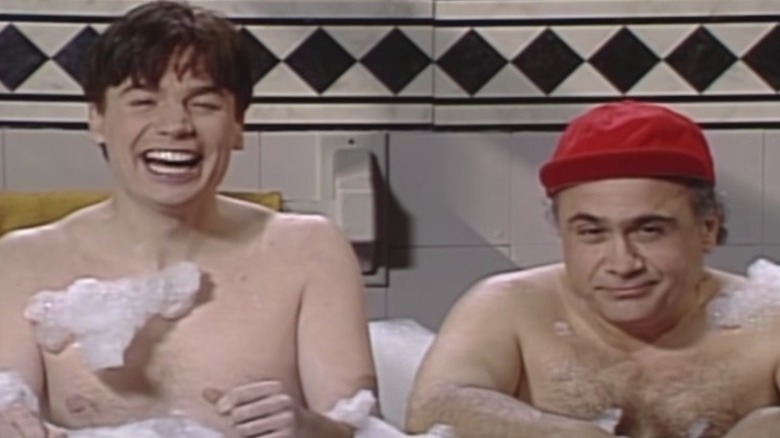 Mike Myers Danny DeVito bathtub