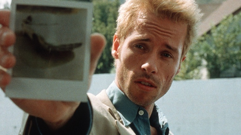 Guy Pearce as Leonard Shelby in Memento