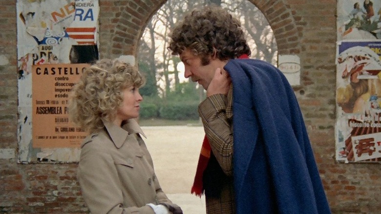 Julie Christie and Donald Sutherland look at each other