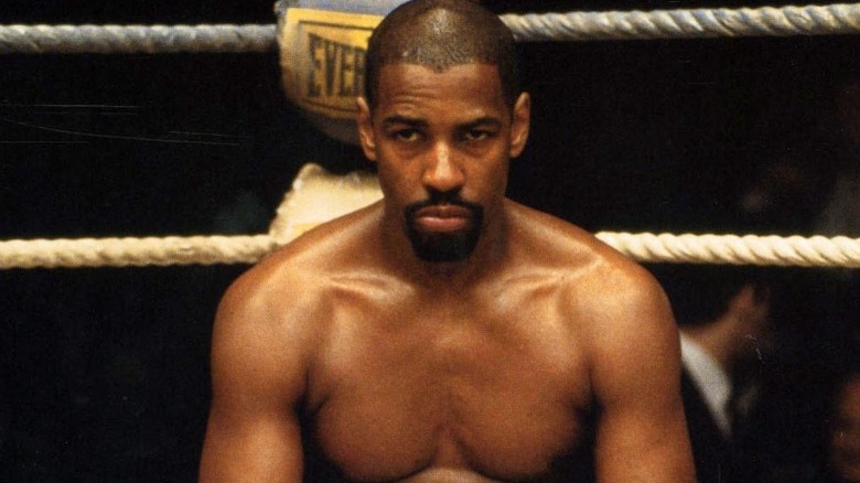 Denzel Washington in boxing ring