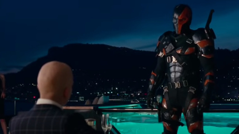 Lex Luthor talking to Deathstroke