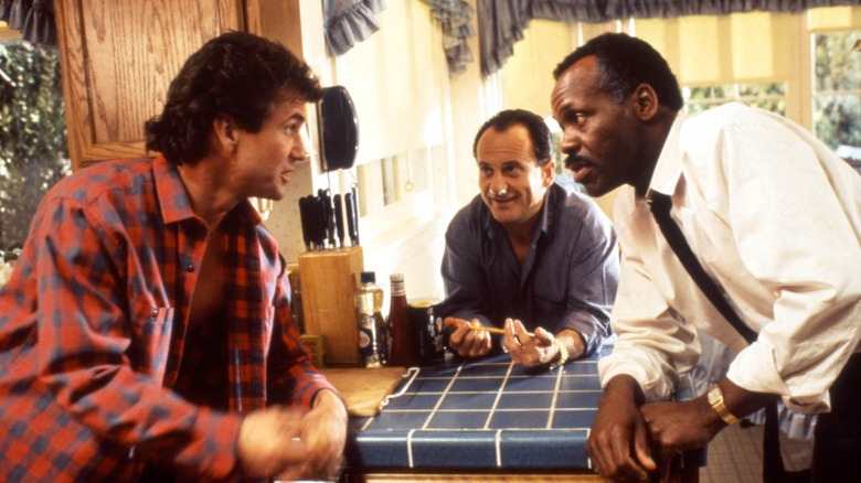 Riggs, Murtaugh and Getz in the kitchen