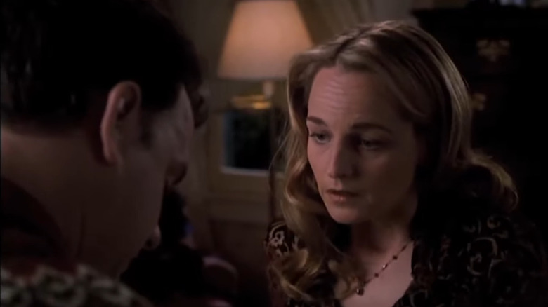 Helen Hunt looks disappointed at Tom Hanks