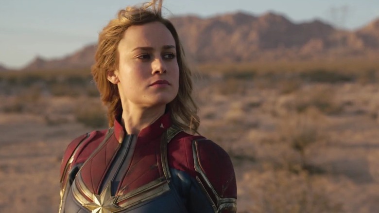 Carol Danvers out in a landscape in "Captain Marvel" (2019)