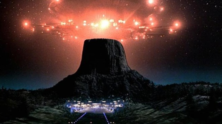 The motherships hovers over Devil's Tower in "Close Encounters of the Third Kind" (1977)