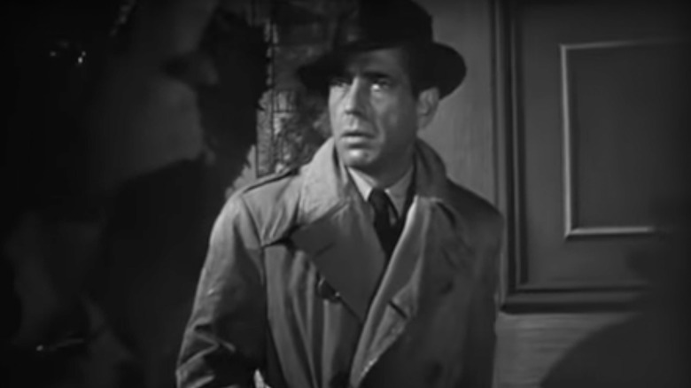 Philip Marlowe enters room