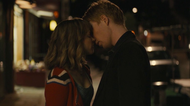 Domhnall Gleeson Rachel McAdams kissing