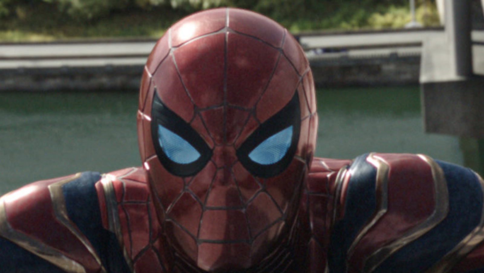 Marvel Comics The Amazing Spiderman Mask Set Iron on Patch