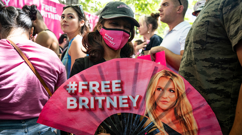 A fan shows support for Britney Spears 