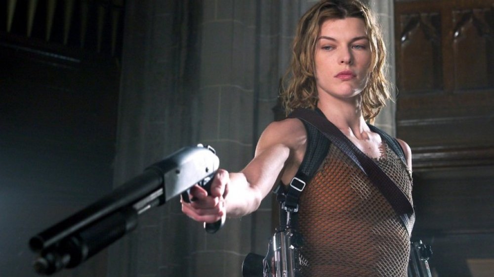 Milla Jovovich in Resident Evil: Apocalypse