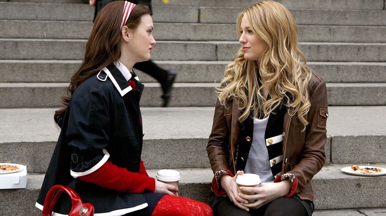 Blair and Serena sitting on steps